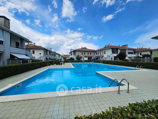 Appartamento in residenziale in Via Picciotti