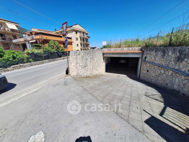 Garage/posto auto in residenziale in Via Luigi Ferrara