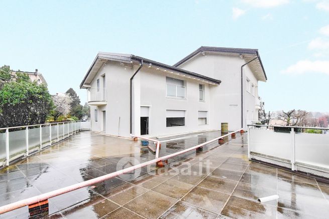 Appartamento in residenziale in Via al Gigante 19