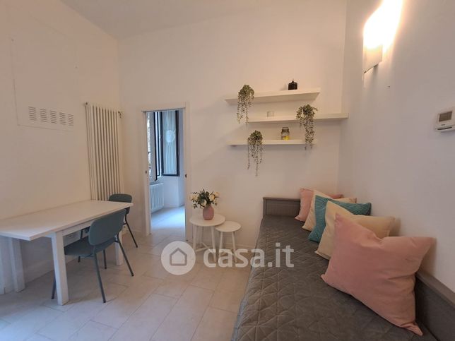 Appartamento in residenziale in Via Plinio 35