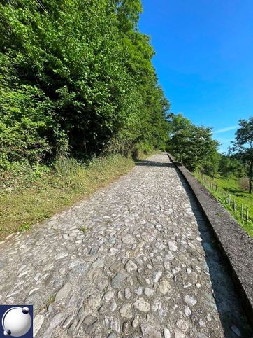Terreno agricolo in commerciale in Via Caprone