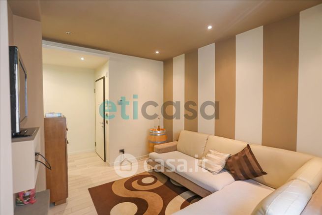 Appartamento in residenziale in Viale Dante Alighieri 123