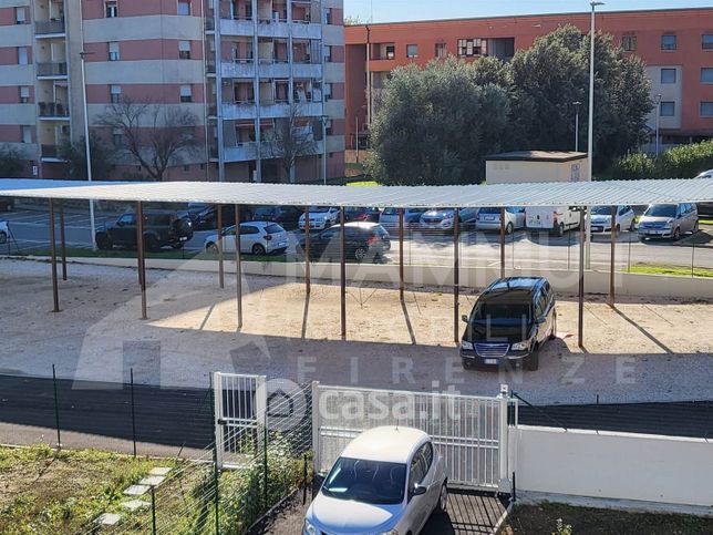 Box/posto auto in residenziale in Via dell'Osteria