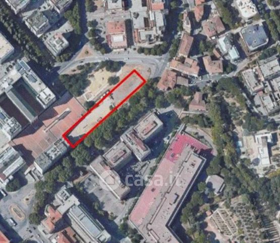 Terreno agricolo in commerciale in Via Mario Angeloni