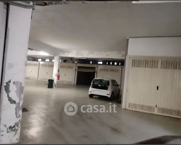 Garage/posto auto in residenziale in Via Giovanni Spano 6