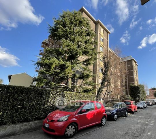 Appartamento in residenziale in Via Ivrea 1