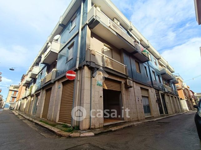 Box/posto auto in residenziale in Via Monts F.ant Sacchetti 34