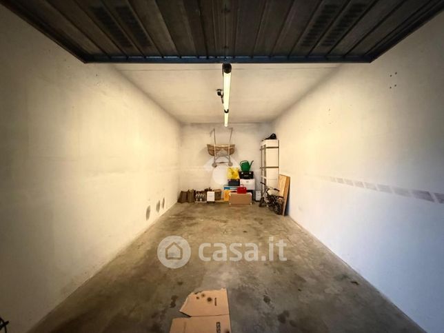 Box/posto auto in residenziale in Via Corno Stella