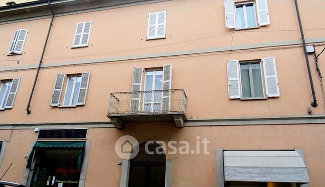 Ufficio in commerciale in Corso XXVI Aprile