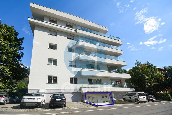 Box/posto auto in residenziale in Via Polline 1