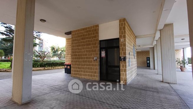 Box/posto auto in residenziale in Via Rocco Scotellaro 41