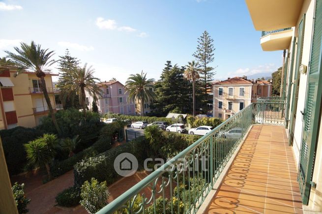 Appartamento in residenziale in Via Regina Margherita 64