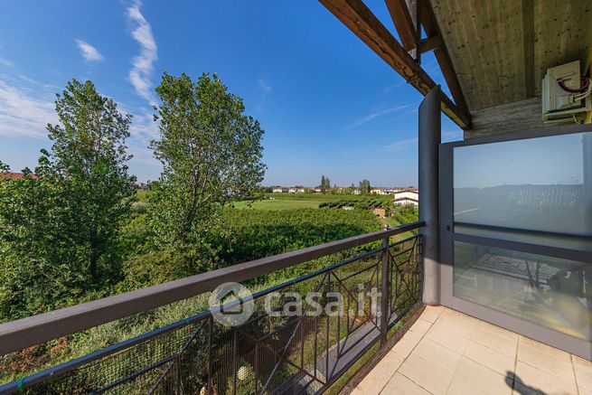 Appartamento in residenziale in Via Tintoretto 12