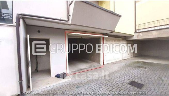 Garage/posto auto in residenziale in Via Bernina