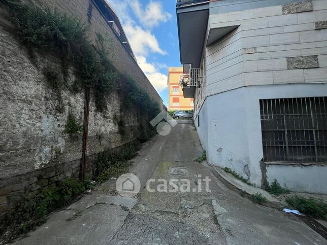 Garage/posto auto in residenziale in Via Ortonovo 1