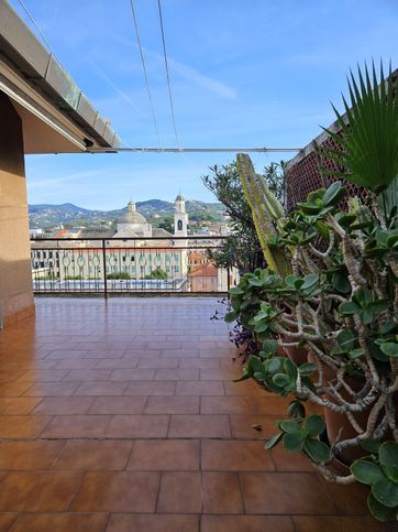 Attico/mansarda in residenziale in Corso Cristoforo Colombo 7