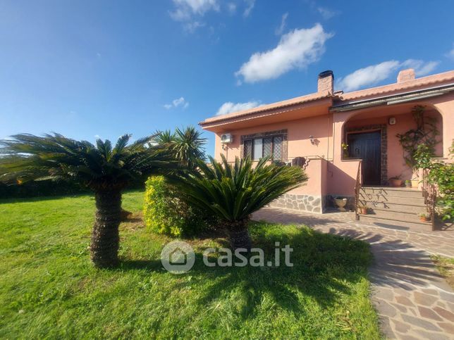 Villa in residenziale in Via Fontana Morella