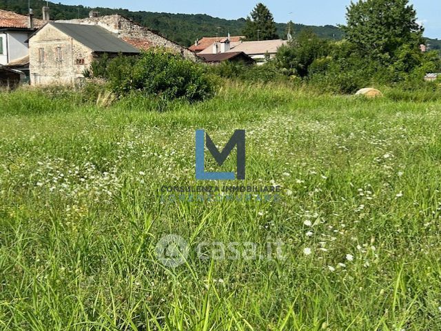 Terreno agricolo in commerciale in
