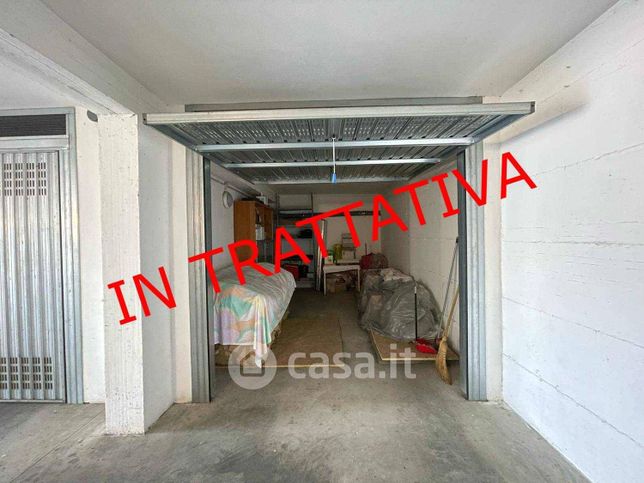 Box/posto auto in residenziale in Via Piave