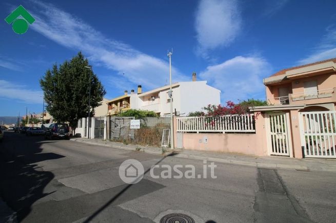 Terreno edificabile in residenziale in Via delle Orchidee 17