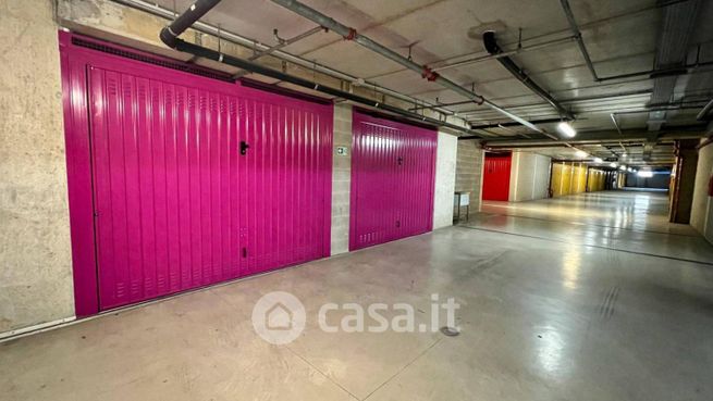 Box/posto auto in residenziale in Via Carlo Imbonati 62