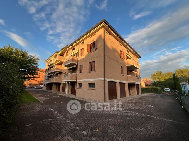 Appartamento in residenziale in Via Adolfo Pollastri 28A