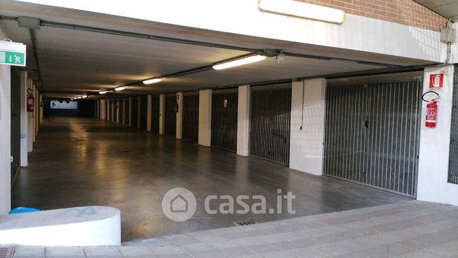 Box/posto auto in residenziale in Via della Posta