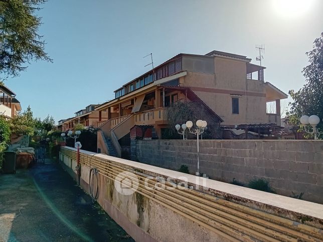 Villetta a schiera in residenziale in Via Ettore