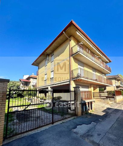 Casa indipendente in residenziale in Via Nino Costa