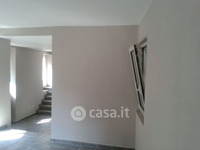Casa indipendente in residenziale in Via Don Alberto Leidi 8