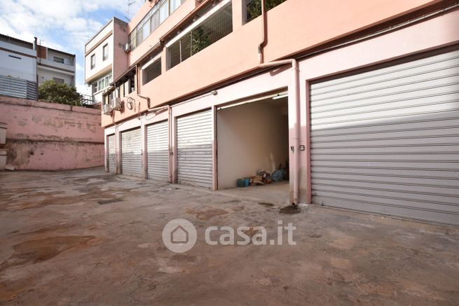 Box/posto auto in residenziale in Via Cagliari