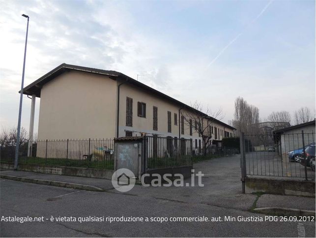 Appartamento in residenziale in Via Peschiera 7