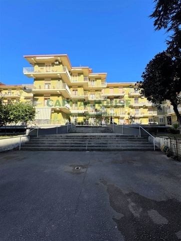 Appartamento in residenziale in Viale Abramo Lincoln 119