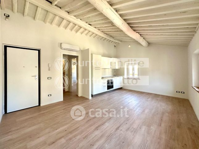 Appartamento in residenziale in Via Galli Tassi 53
