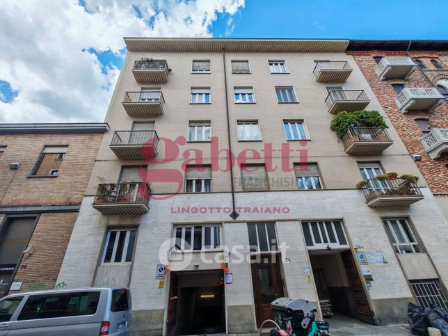 Box/posto auto in residenziale in Via Vassalli Eandi 24 -26
