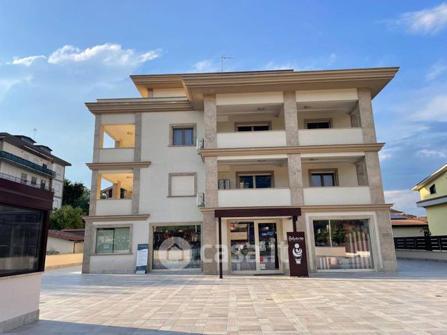 Appartamento in residenziale in Via dei Pioppi
