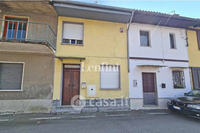 Casa indipendente in residenziale in Via Silvio Pellico 45