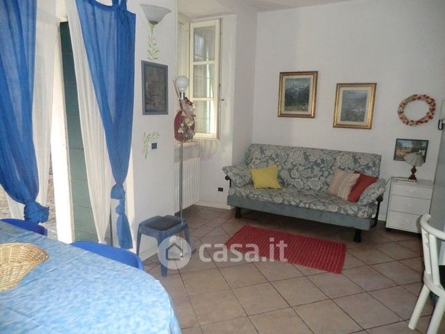 Appartamento in residenziale in Via Regina