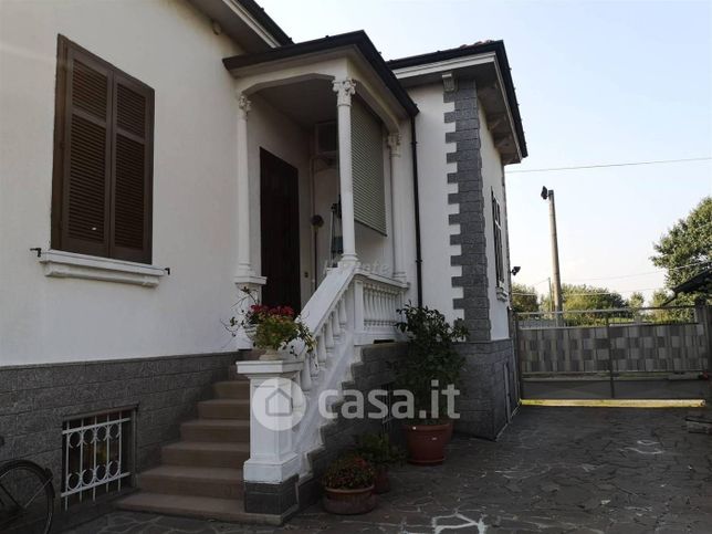 Villa in residenziale in Via BattÃ¹ 3