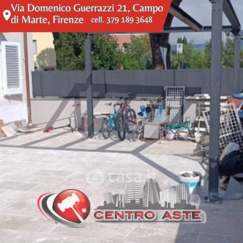 Box/posto auto in residenziale in Via Leonardo Da Vinci