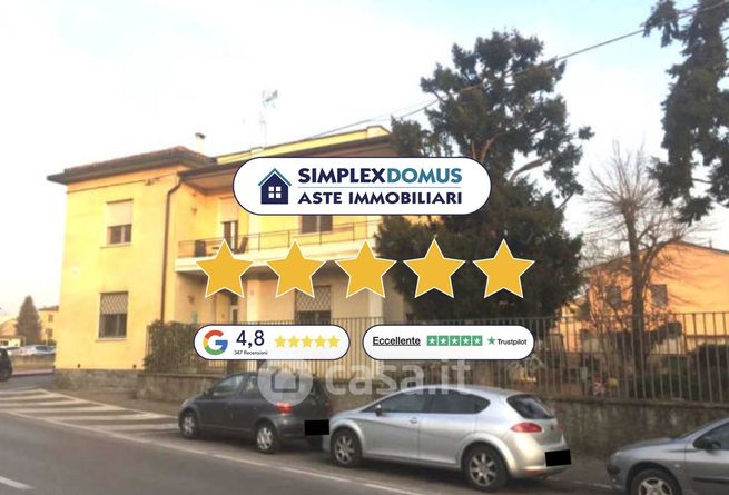 Appartamento in residenziale in Via Quartierone