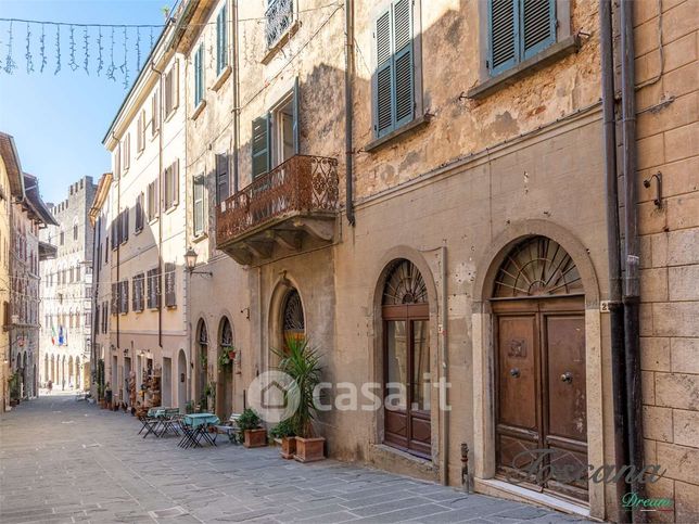 Ufficio in commerciale in 