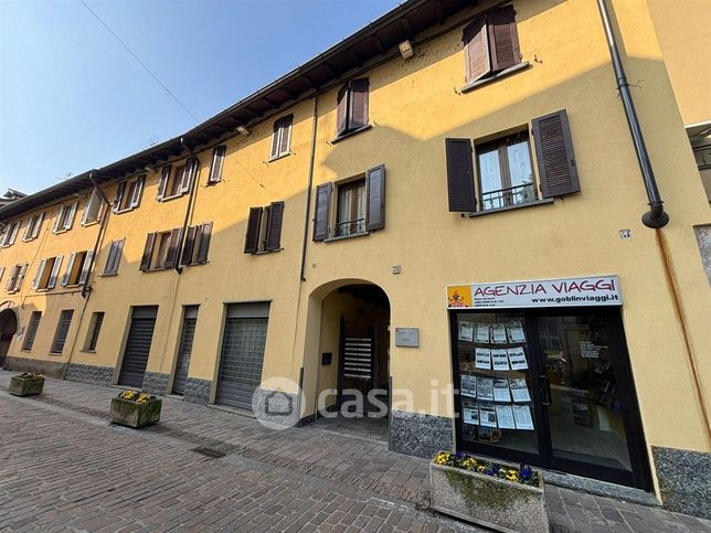 Attivitã /licenza (con o senza mura) in commerciale in Via Giuseppe Mazzini 39
