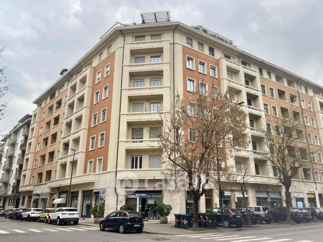 Appartamento in residenziale in Corso Alcide De Gasperi 47