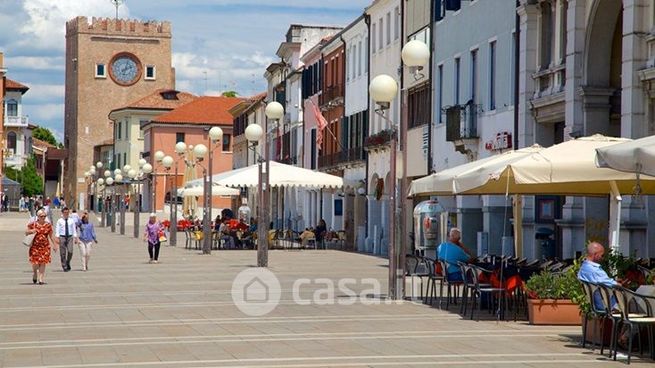 Appartamento in residenziale in Piazza Erminio Ferretto 4