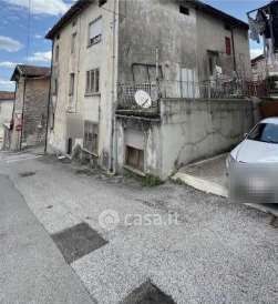 Casa bi/trifamiliare in residenziale in Via Vigo