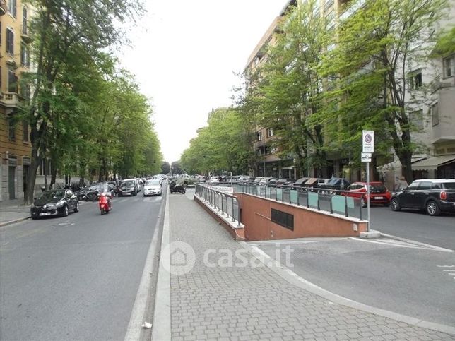 Garage/posto auto in residenziale in Piazza Bainsizza