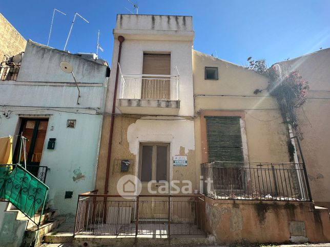 Casa indipendente in residenziale in Via Fois