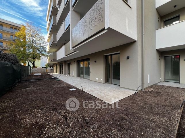 Appartamento in residenziale in Via Vicenza