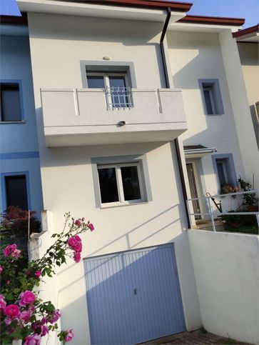 Villetta a schiera in residenziale in 